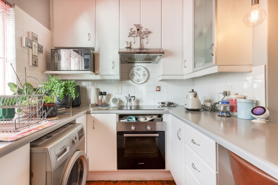 2 Bedroom Property for Sale in Vredehoek Western Cape
